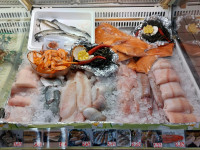 Frische Osterfreuden aus Neptuns Reich: Exquisite Fisch-Delikatessen bei Webers &Ouml;lm&uuml;hle GmbH &ndash; Nur bis Ostern!