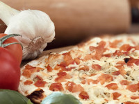 Flammenkuchen des Monats - Tomate-Mozzi