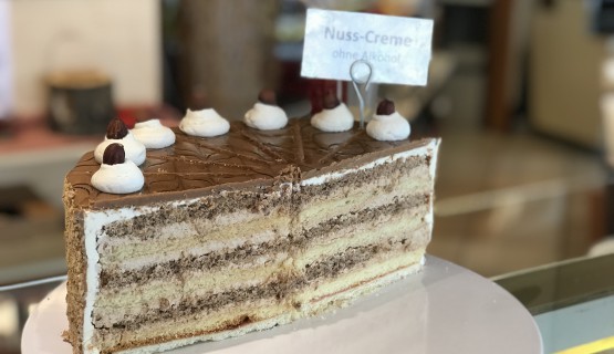 Nuss Cr&egrave;meTorte