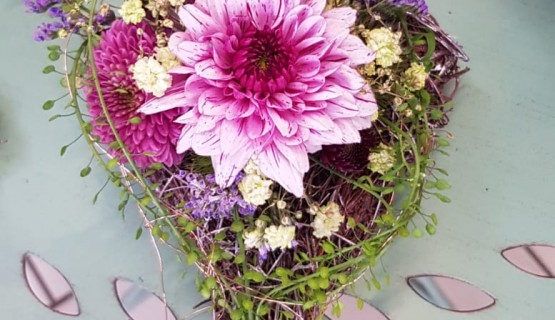 Blumengestecke zum Muttertag