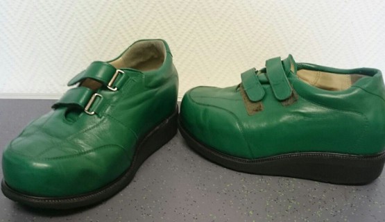 gr&uuml;ne Stra&szlig;enschuhe