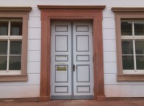 Anwendung T&uuml;ren - Holz,- Kunststoff- oder Aluminiumt&uuml;ren