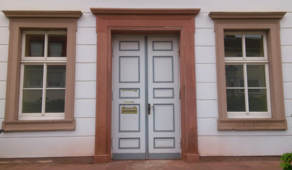Anwendung T&uuml;ren - Holz,- Kunststoff- oder Aluminiumt&uuml;ren