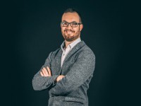 Wir haben einen neuen Partner