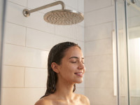 Das Badezimmer als R&uuml;ckzugsort: Kleine Ma&szlig;nahmen, die aus Pflicht Wellness machen