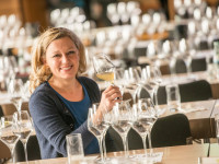 #RegioTipp: "Wein trifft Wissen" &ndash; Exklusives Sensorik-Seminar mit Star-Sommeli&egrave;re Natalie Lumpp