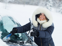 Gut durch den Winter: Tipps f&uuml;r sicheres Fahren und optimale Auto-Pflege bei K&auml;lte