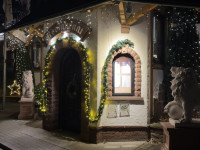 Weihnachtliche Gr&uuml;&szlig;e und Neujahrsw&uuml;nsche aus dem Hotel Restaurant Schiff: Ihren Wunschtermin f&uuml;r 2025 jetzt sichern!