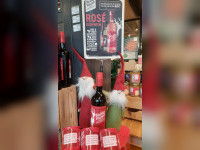 Hei&szlig;er Hirsch Gl&uuml;hwein im Naturalia Biomarkt